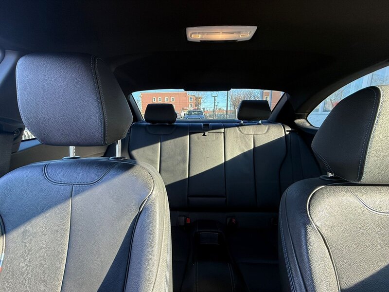 2018 BMW 2 Series M240i xDrive - Photo 19 - Edmonton, AB T5G 0N9