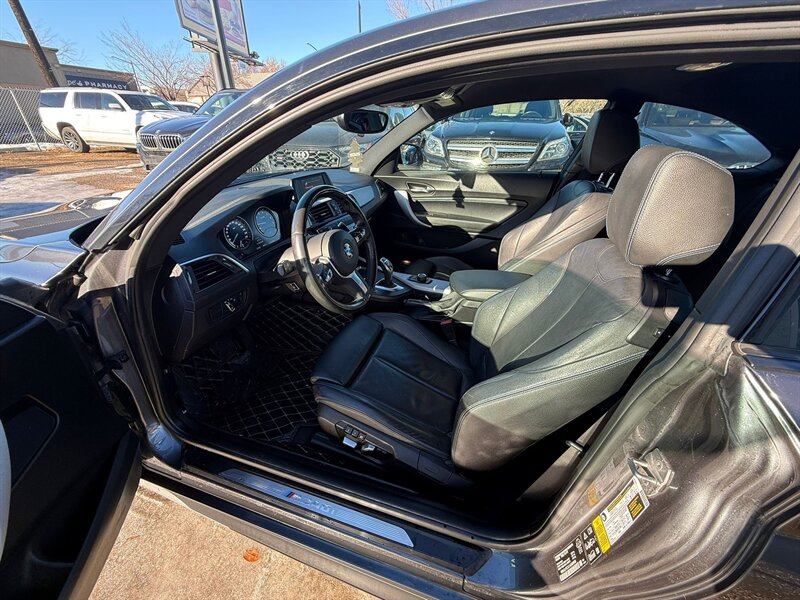 2018 BMW 2 Series M240i xDrive - Photo 15 - Edmonton, AB T5G 0N9