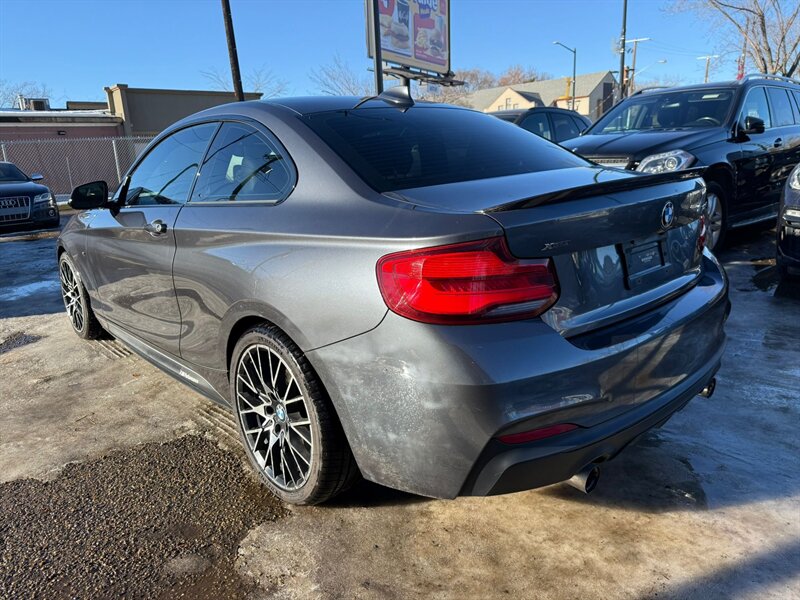2018 BMW 2 Series M240i xDrive - Photo 5 - Edmonton, AB T5G 0N9