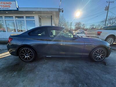 2018 BMW 2 Series M240i xDrive - Photo 8 - Edmonton, AB T5G 0N9