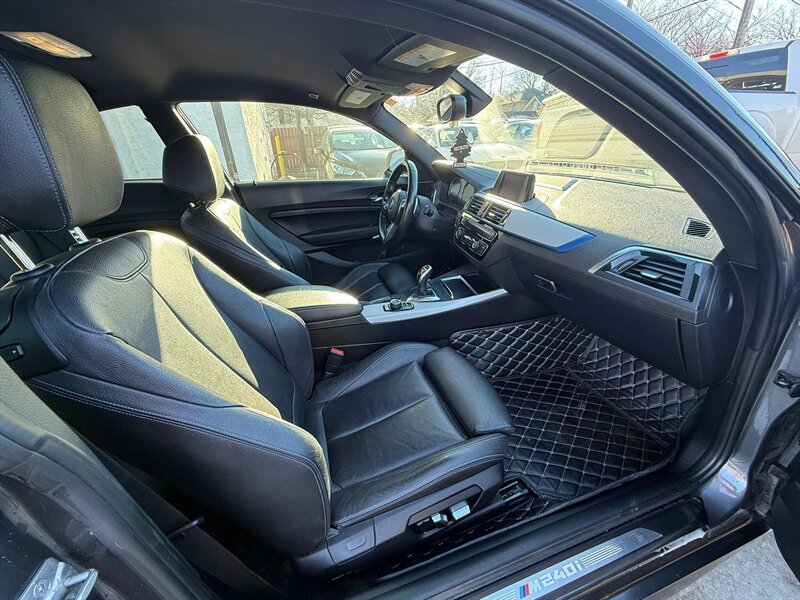 2018 BMW 2 Series M240i xDrive - Photo 17 - Edmonton, AB T5G 0N9