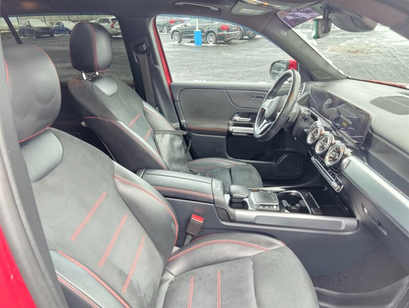 2022 Mercedes-Benz GLB GLB 250 4MATIC - Photo 11 - Edmonton, AB T6V 1H5