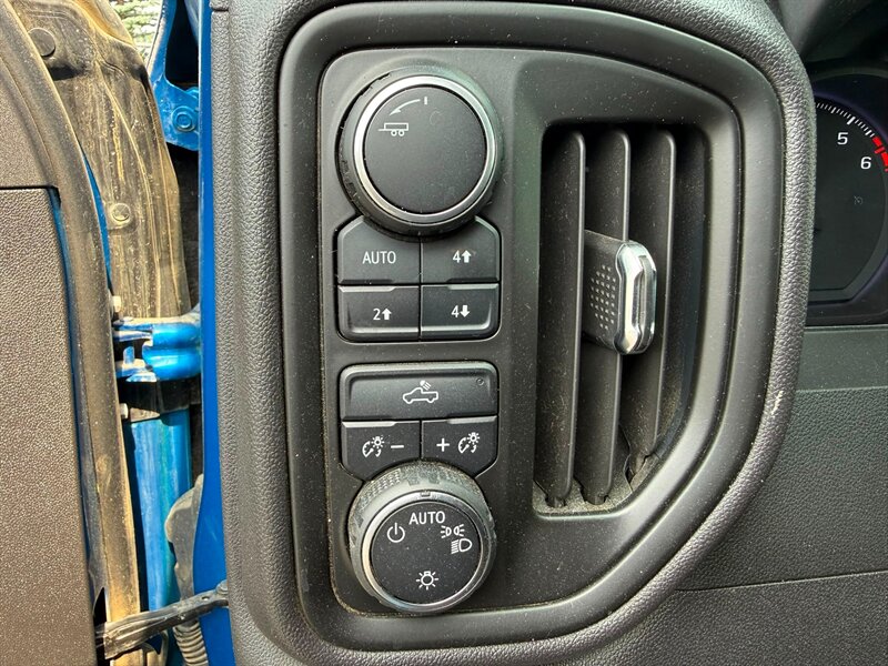 2023 Chevrolet Silverado 1500 Custom Trail Boss - Photo 13 - Edmonton, AB T6V 1H5