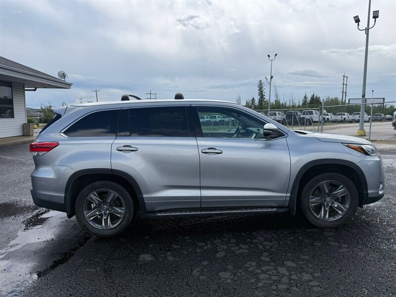 2017 Toyota Highlander Limited - Photo 8 - Edmonton, AB T6V 1H5