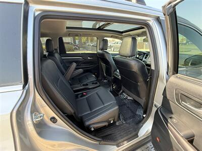 2017 Toyota Highlander Limited   - Photo 17 - Edmonton, AB T5S 2X1
