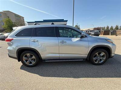 2017 Toyota Highlander Limited   - Photo 8 - Edmonton, AB T5S 2X1