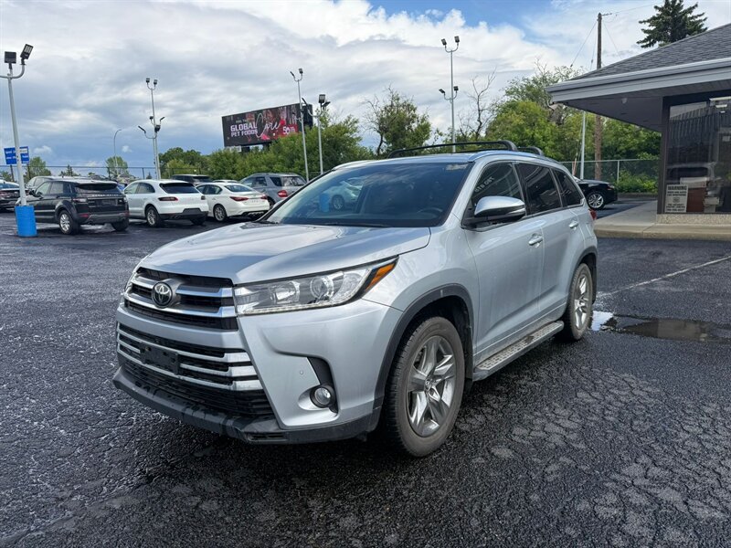 2017 Toyota Highlander Limited - Photo 3 - Edmonton, AB T6V 1H5
