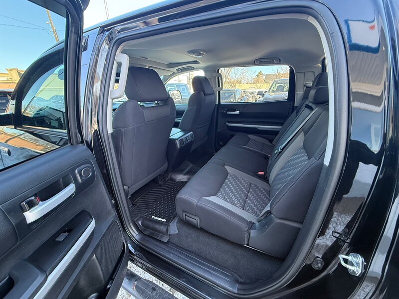 2018 Toyota Tundra SR5 - Photo 15 - Edmonton, AB T5G 0N9