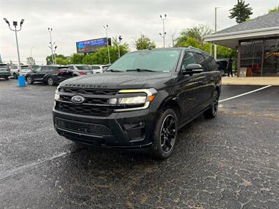 2022 Ford Expedition MAX Limited   - Photo 3 - Edmonton, AB T6V 1H5
