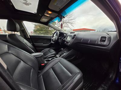 2017 Kia Forte EX   - Photo 16 - Calgery,  