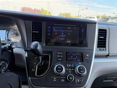 2016 Toyota Sienna LE 8-Passenger   - Photo 11 - Edmonton, AB T5S 2X1