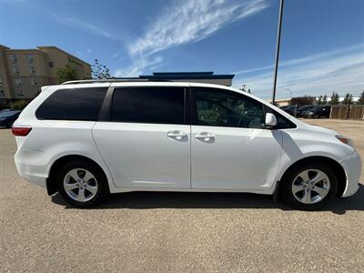 2016 Toyota Sienna LE 8-Passenger   - Photo 8 - Edmonton, AB T5S 2X1