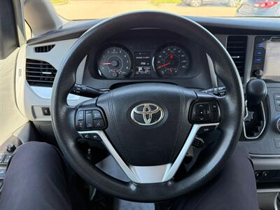 2016 Toyota Sienna LE 8-Passenger   - Photo 9 - Edmonton, AB T5S 2X1