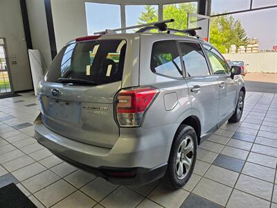 2017 Subaru Forester 2.5i   - Photo 7 - Edmonton, AB T5S 2X1