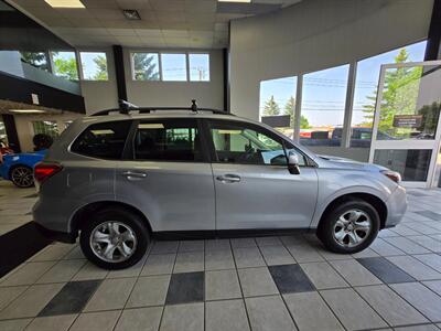 2017 Subaru Forester 2.5i   - Photo 8 - Edmonton, AB T5S 2X1