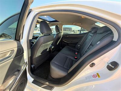 2016 Lexus IS 350   - Photo 16 - Edmonton, AB T5S 2X1