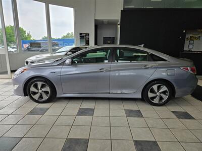 2014 Hyundai SONATA Hybrid   - Photo 4 - Calgery,  