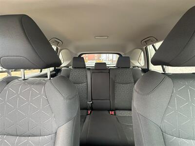 2024 Toyota RAV4 Hybrid LE - Photo 20 - Edmonton, AB T5G 0N9