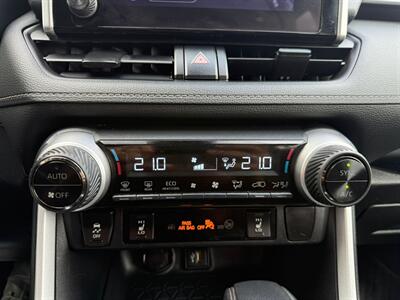 2024 Toyota RAV4 Hybrid LE - Photo 12 - Edmonton, AB T5G 0N9