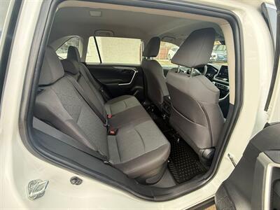 2024 Toyota RAV4 Hybrid LE - Photo 19 - Edmonton, AB T5G 0N9