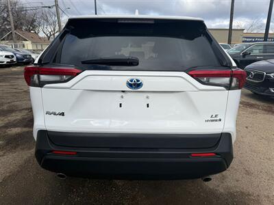 2024 Toyota RAV4 Hybrid LE - Photo 6 - Edmonton, AB T5G 0N9