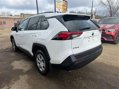 2024 Toyota RAV4 Hybrid LE - Photo 5 - Edmonton, AB T5G 0N9