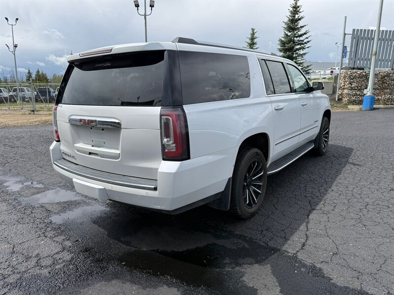 2019 GMC Yukon XL Denali - Photo 7 - Edmonton, AB T6V 1H5