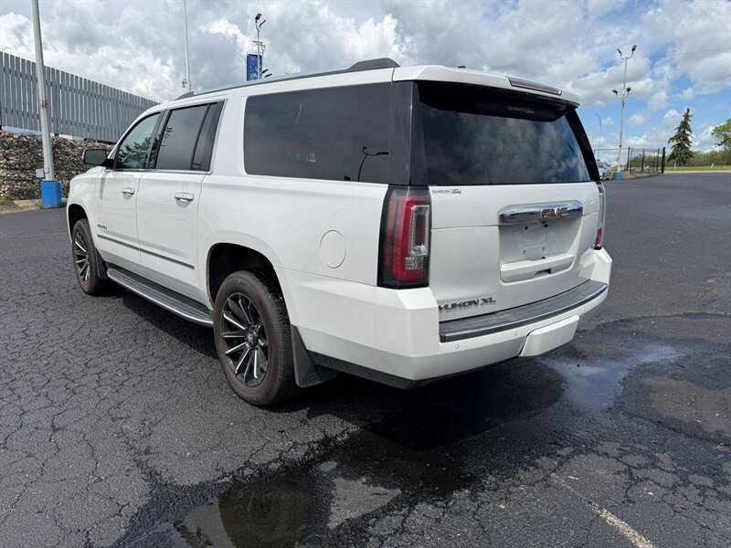2019 GMC Yukon XL Denali - Photo 5 - Edmonton, AB T6V 1H5