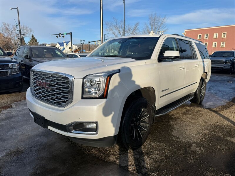 2019 GMC Yukon XL Denali - Photo 3 - Edmonton, AB T5G 0N9