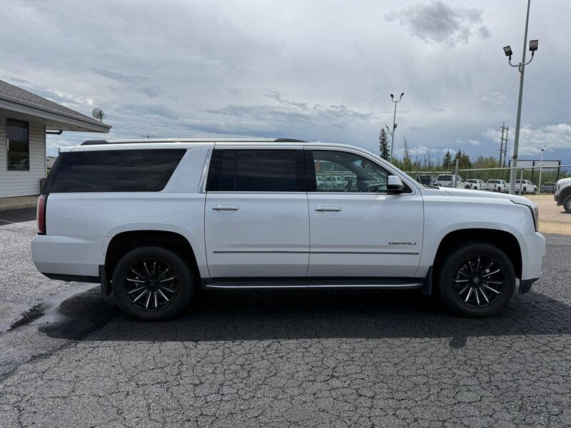 2019 GMC Yukon XL Denali - Photo 8 - Edmonton, AB T6V 1H5