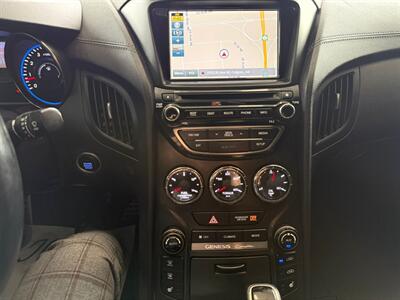 2016 Hyundai Genesis Coupe 3.8 GT   - Photo 12 - Edmonton, AB T5S 2X1