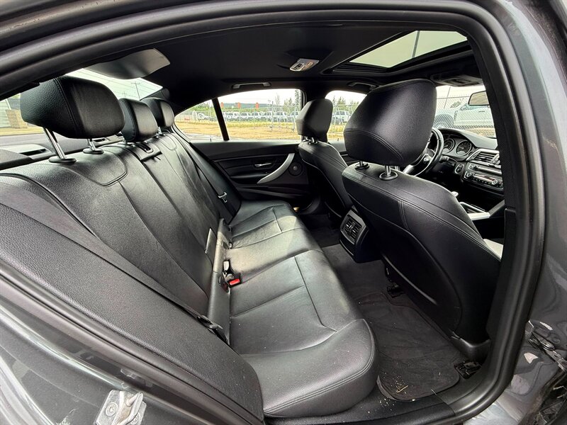 2015 BMW 3 Series 335i xDrive - Photo 18 - Edmonton, AB T6V 1H5
