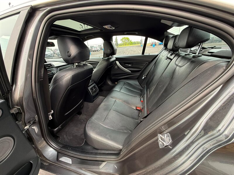 2015 BMW 3 Series 335i xDrive - Photo 16 - Edmonton, AB T6V 1H5