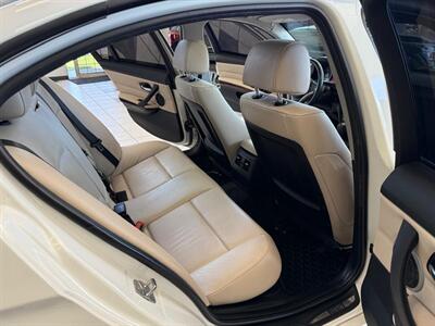 2011 BMW 3 Series 335i xDrive   - Photo 17 - Calgery,  