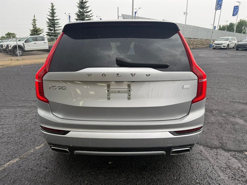 2021 Volvo XC90 Recharge T8 R-Design - Photo 6 - Edmonton, AB T6V 1H5