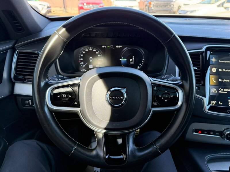 2021 Volvo XC90 Recharge T8 R-Design - Photo 9 - Edmonton, AB T6V 1H5