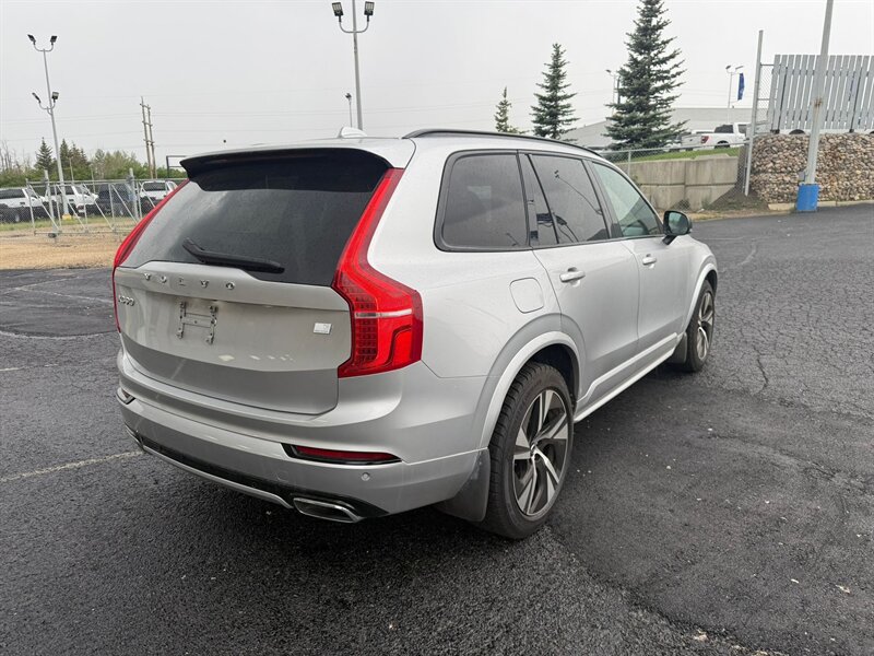 2021 Volvo XC90 Recharge T8 R-Design - Photo 7 - Edmonton, AB T6V 1H5