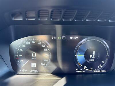 2021 Volvo XC90 Recharge T8 R-Design   - Photo 10 - Edmonton, AB T5G 0N9
