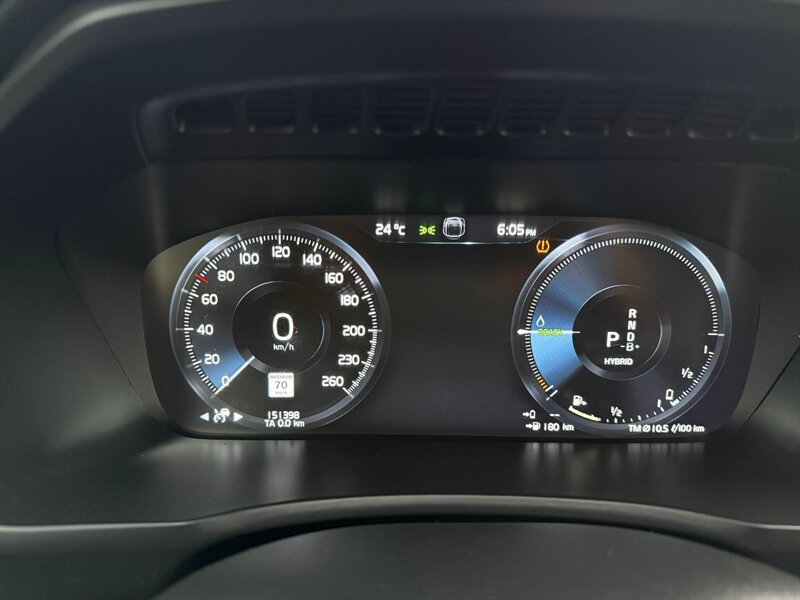 2021 Volvo XC90 Recharge T8 R-Design - Photo 10 - Edmonton, AB T6V 1H5