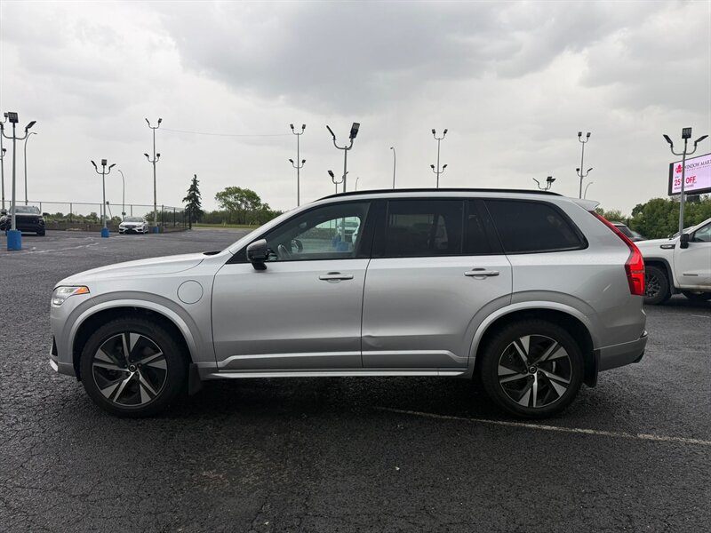 2021 Volvo XC90 Recharge T8 R-Design - Photo 4 - Edmonton, AB T6V 1H5