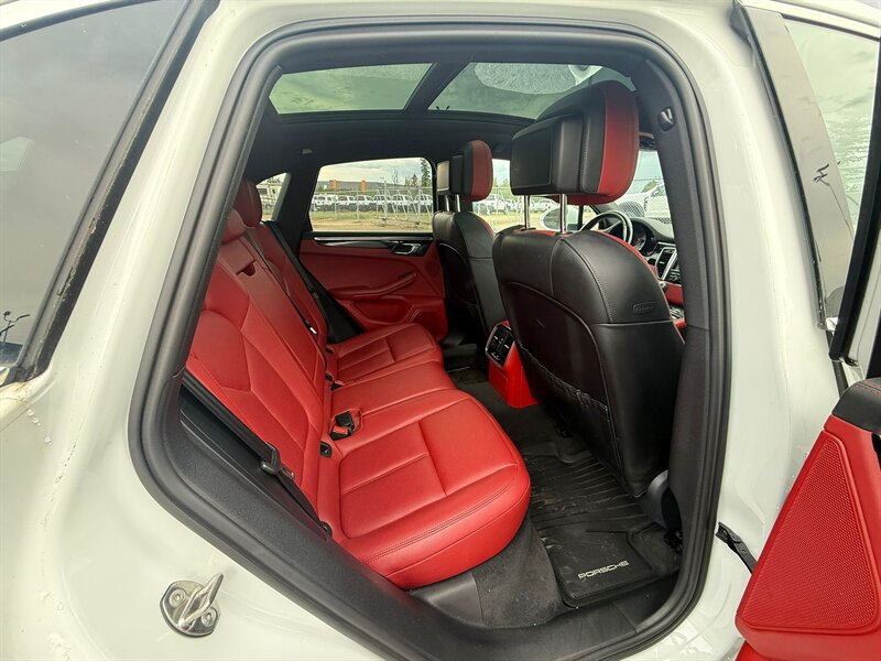 2016 Porsche Macan S - Photo 17 - Edmonton, AB T6V 1H5
