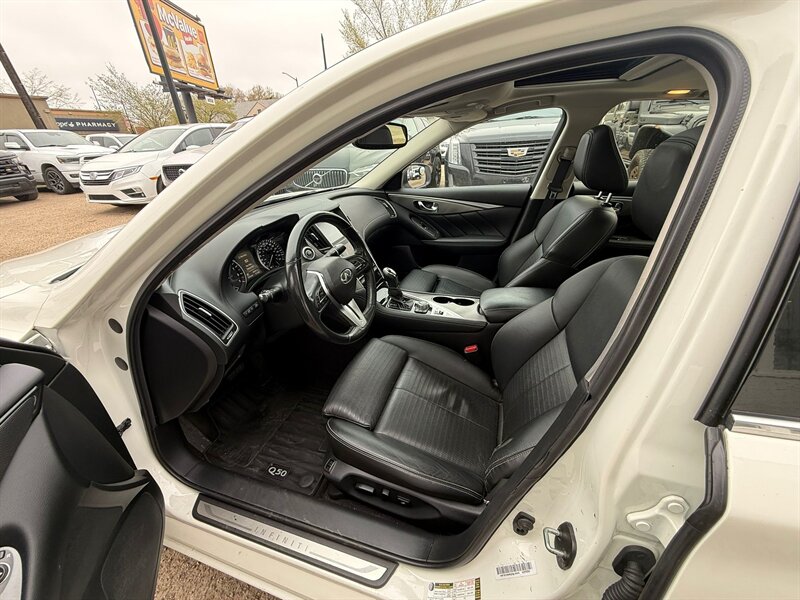 2019 INFINITI Q50 3.0T Luxe - Photo 15 - Edmonton, AB T5G 0N9
