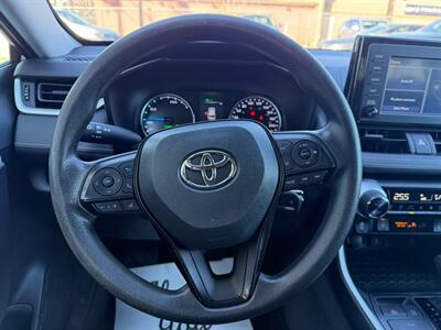 2021 Toyota RAV4 Hybrid LE   - Photo 9 - Edmonton, AB T5G 0N9