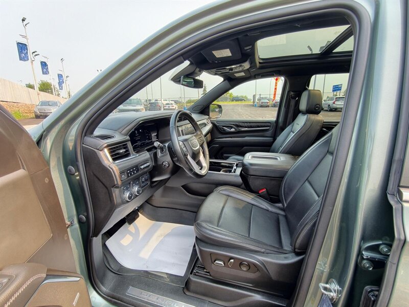 2023 GMC Yukon Denali - Photo 15 - Edmonton, AB T6V 1H5