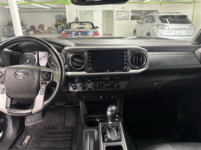 2023 Toyota Tacoma Limited (2 OWNERS) LOW MILES 66K - Photo 9 - Portland, OR 97267