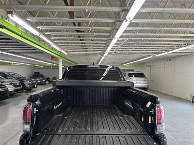 2023 Toyota Tacoma Limited (2 OWNERS) LOW MILES 66K - Photo 6 - Portland, OR 97267