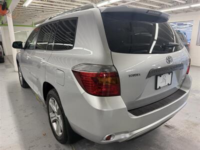 2009 Toyota Highlander Sport ONE OWNER 34 SERVICE REC - Photo 4 - Portland, OR 97267