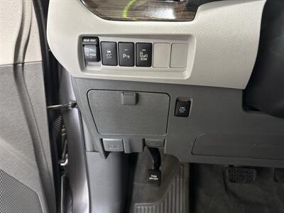 2017 Toyota Sienna XLE 7-Passenger ONE OWNER AWD - Photo 20 - Portland, OR 97267