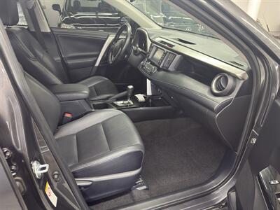 2017 Toyota RAV4 Limited LOW MILE 75K   - Photo 11 - Portland, OR 97267