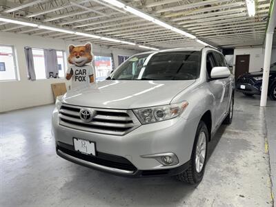 2013 Toyota Highlander SE 2 OWNER 30 SERVICE   - Photo 1 - Portland, OR 97267
